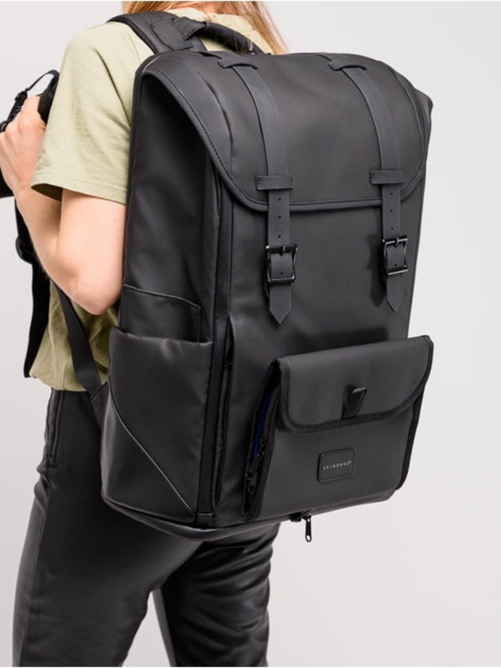 NWT Skyborne Smart Pack PLUS+ 2.0 Smart Travel Backpack Carry-On Bag